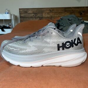 Hoka Clifton 9 Men’s Running Shoes